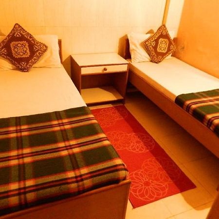 Viraaj Guest House Noida Eksteriør billede