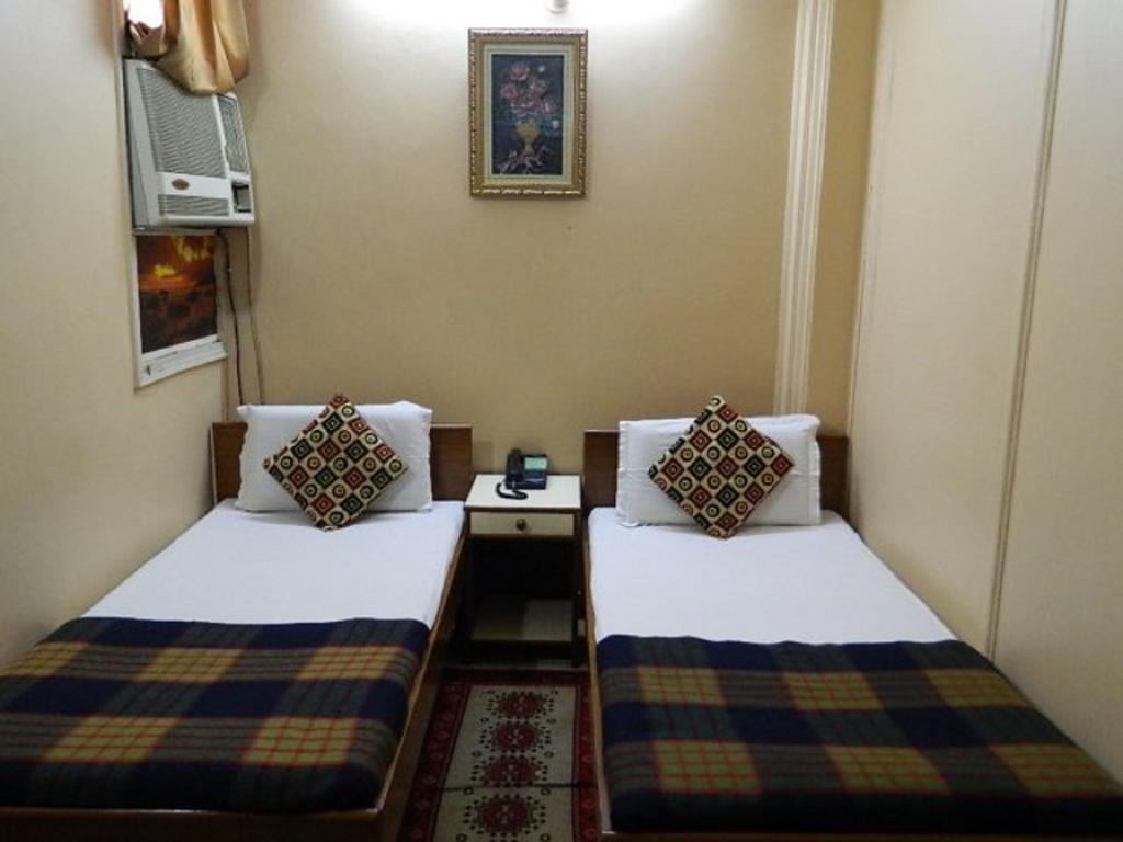 Viraaj Guest House Noida Eksteriør billede