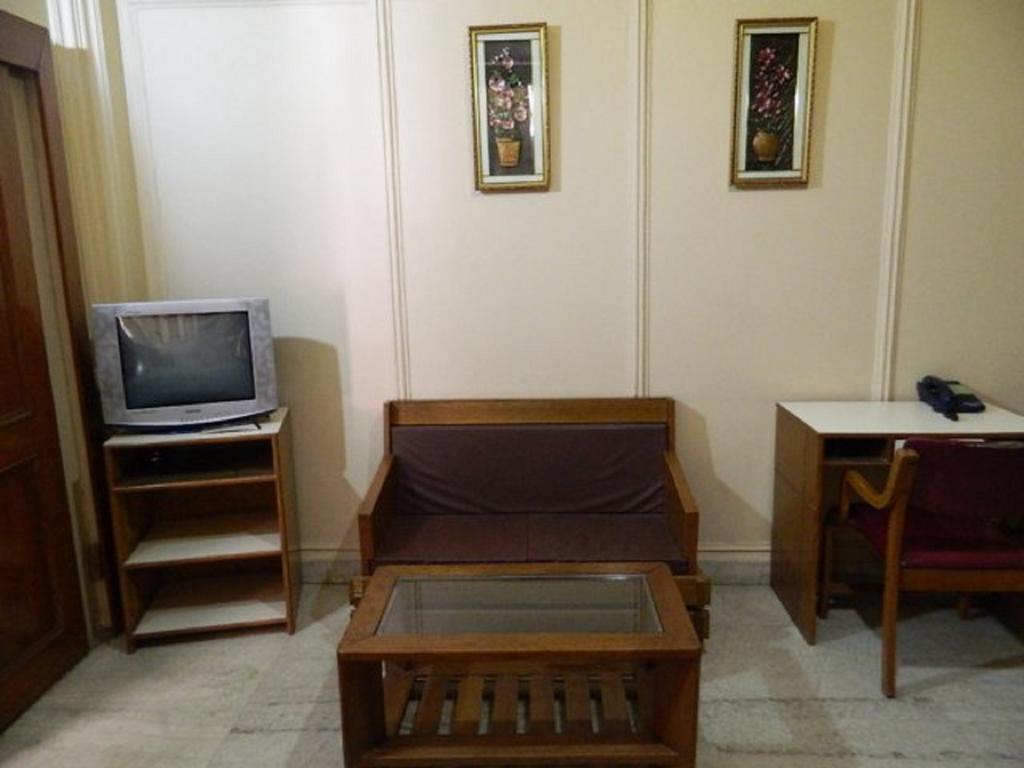 Viraaj Guest House Noida Eksteriør billede